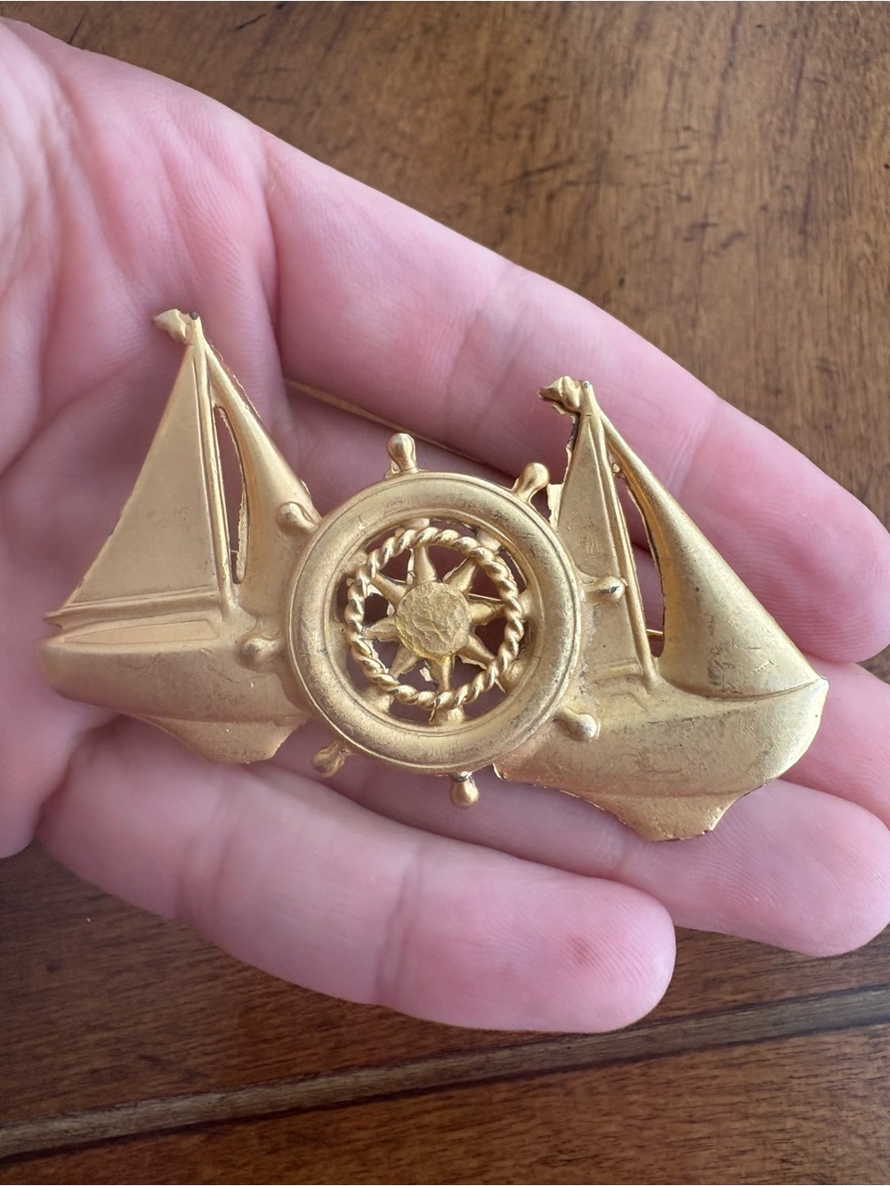 Vintage Nautical Sailboat Wheel Brooch Gold Tone Maritime Pin - Picture 5 of 8